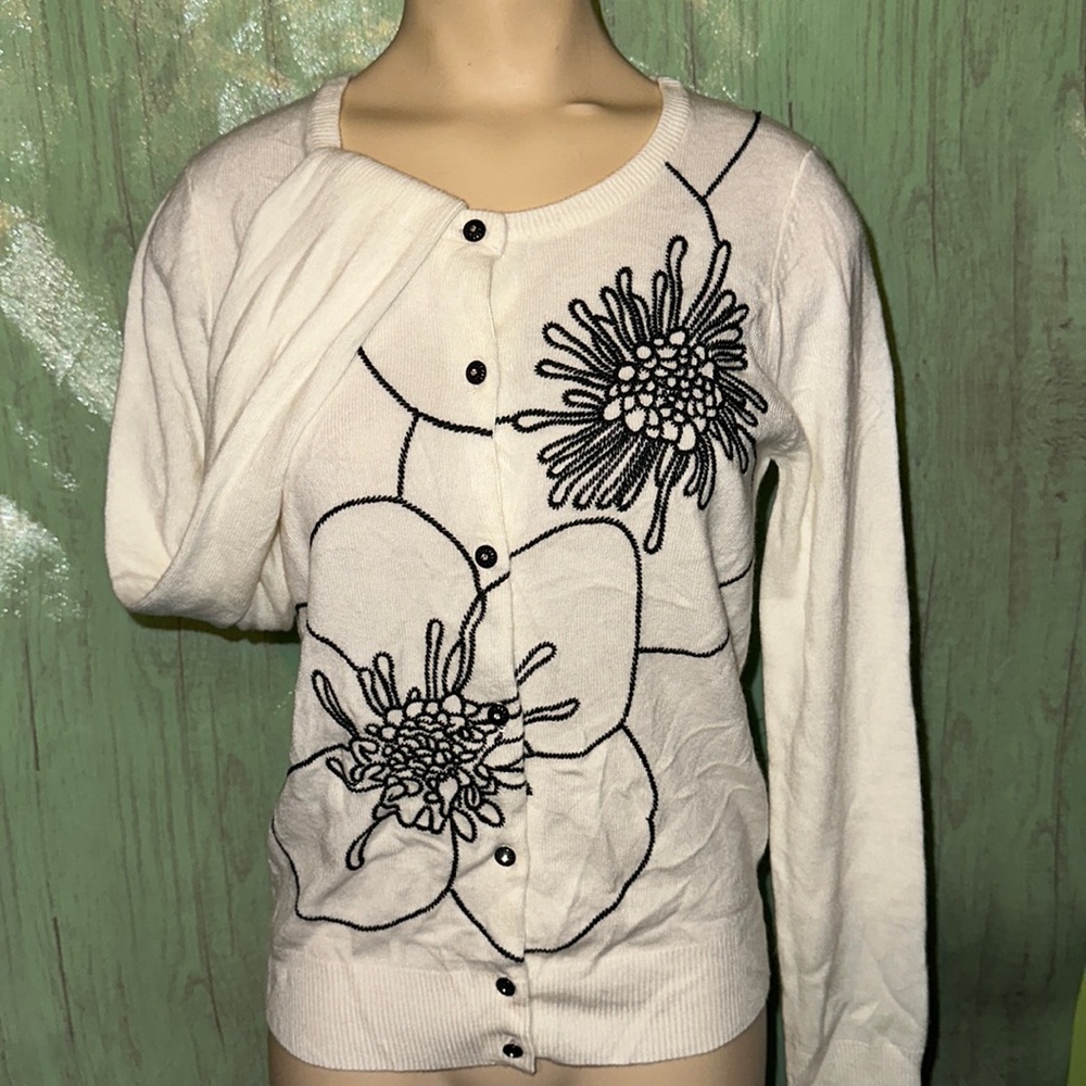 Christina button up sweater light weight size small with black floral